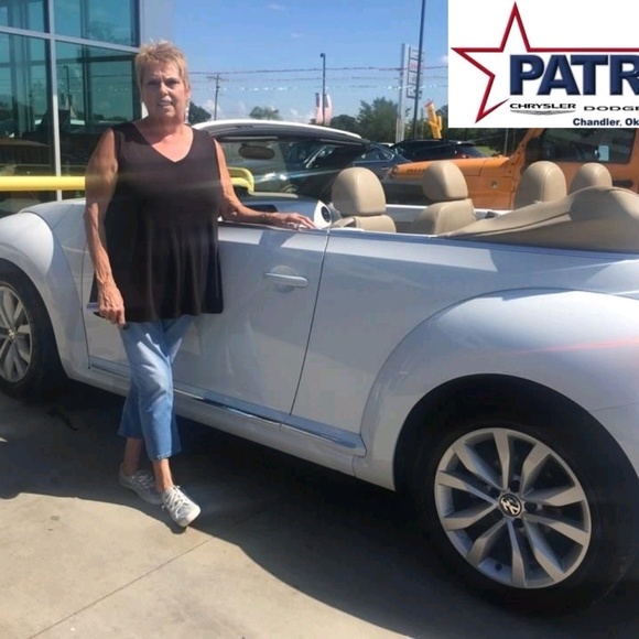 Meet your Posher, Tia - Picture 1 of 1